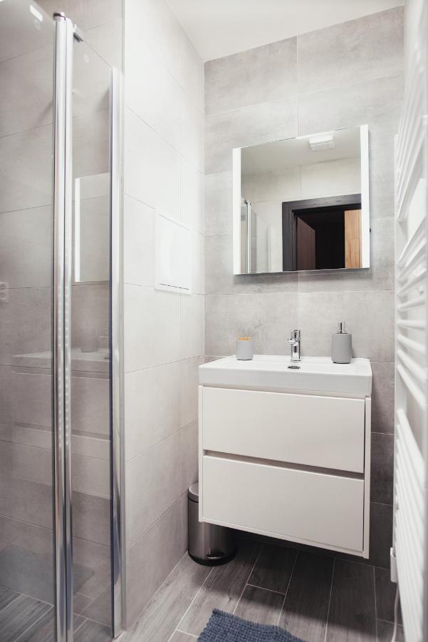 Apartmany Stiavnica & Durkova - Galeria Apartments Jasna Lucky デマノブスカ・ドリーナ エクステリア 写真