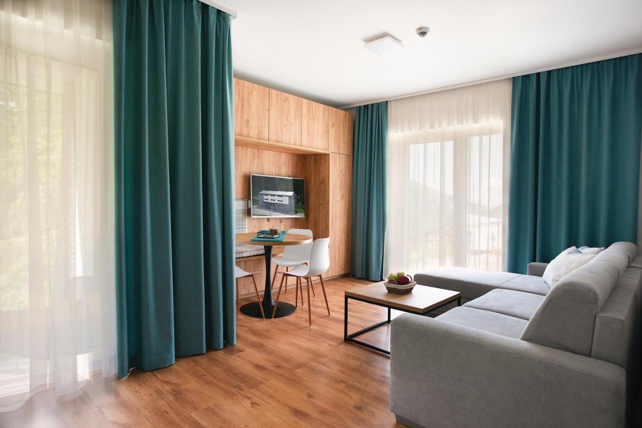 Apartmany Stiavnica & Durkova - Galeria Apartments Jasna Lucky デマノブスカ・ドリーナ エクステリア 写真