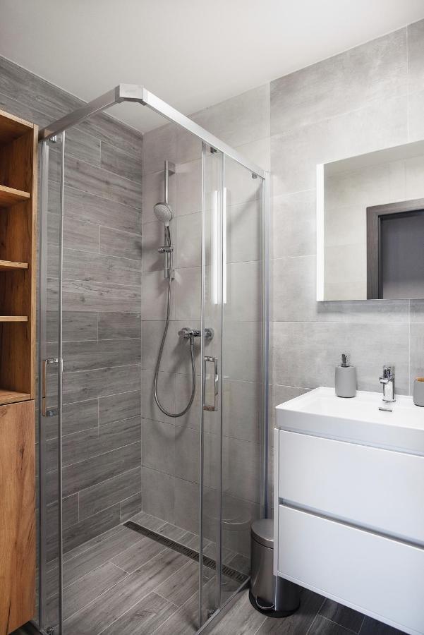 Apartmany Stiavnica & Durkova - Galeria Apartments Jasna Lucky デマノブスカ・ドリーナ エクステリア 写真