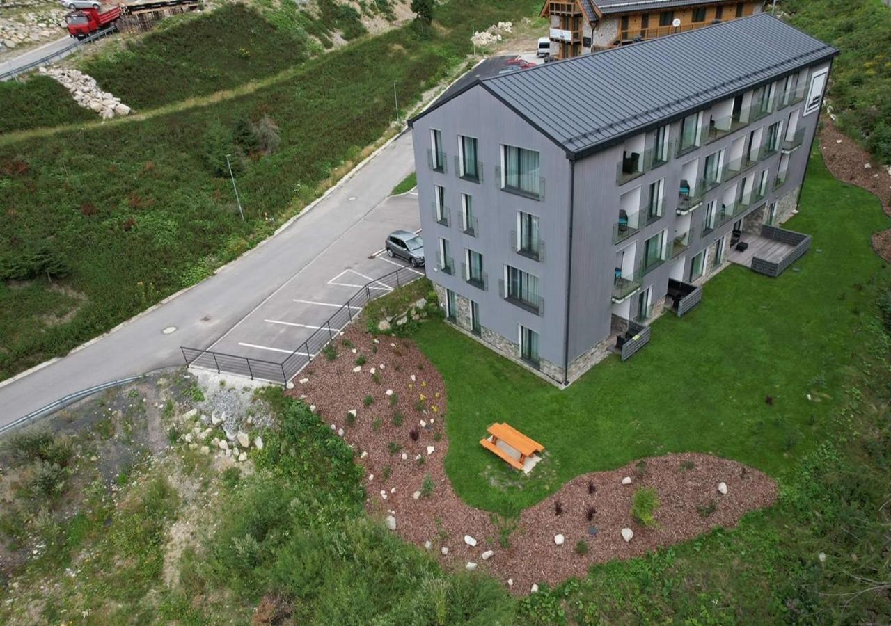 Apartmany Stiavnica & Durkova - Galeria Apartments Jasna Lucky デマノブスカ・ドリーナ エクステリア 写真